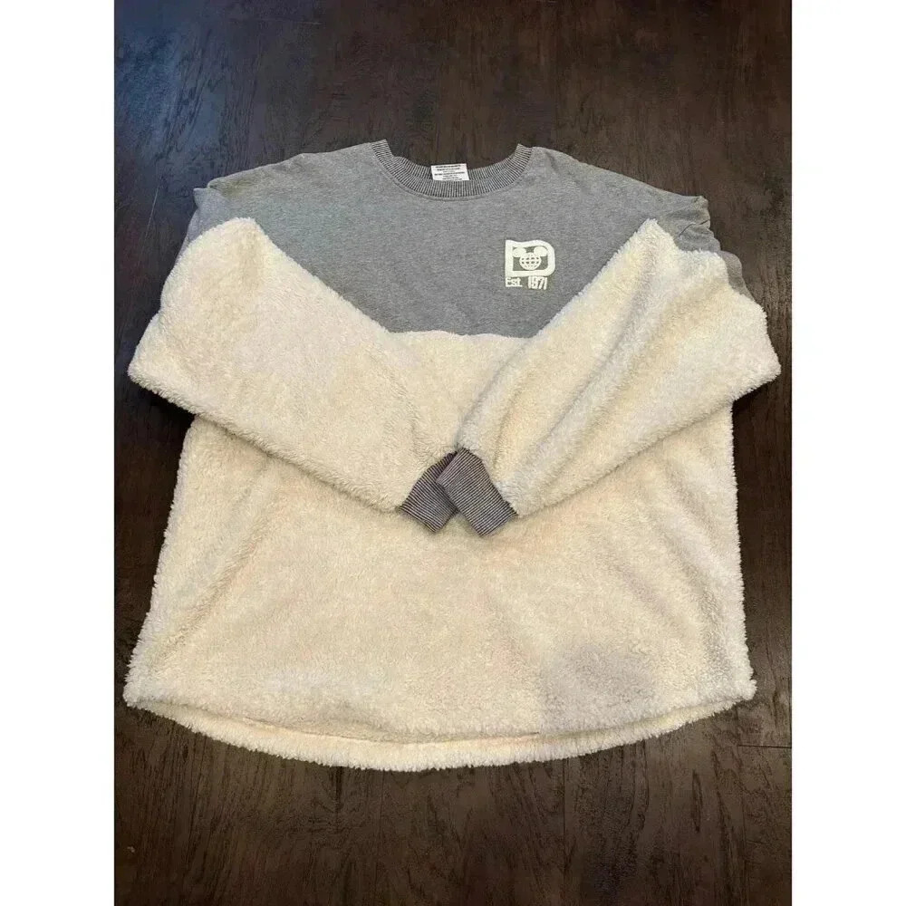 Walt disney‎ world  Gray/White Long Sleeve Spirit Jersey Unisex xl b40